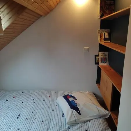 La Maison De L'amiral Vue Sur A *